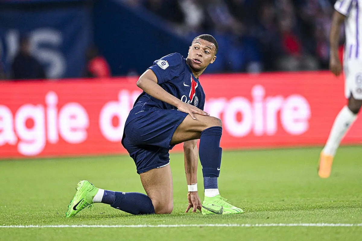 Le PSG annonce l'absence de Kylian Mbappé