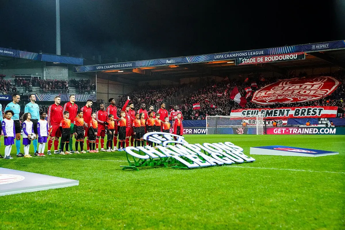 le stade de france ou guingamp brest a choisi iconsport 246826 0211 386472