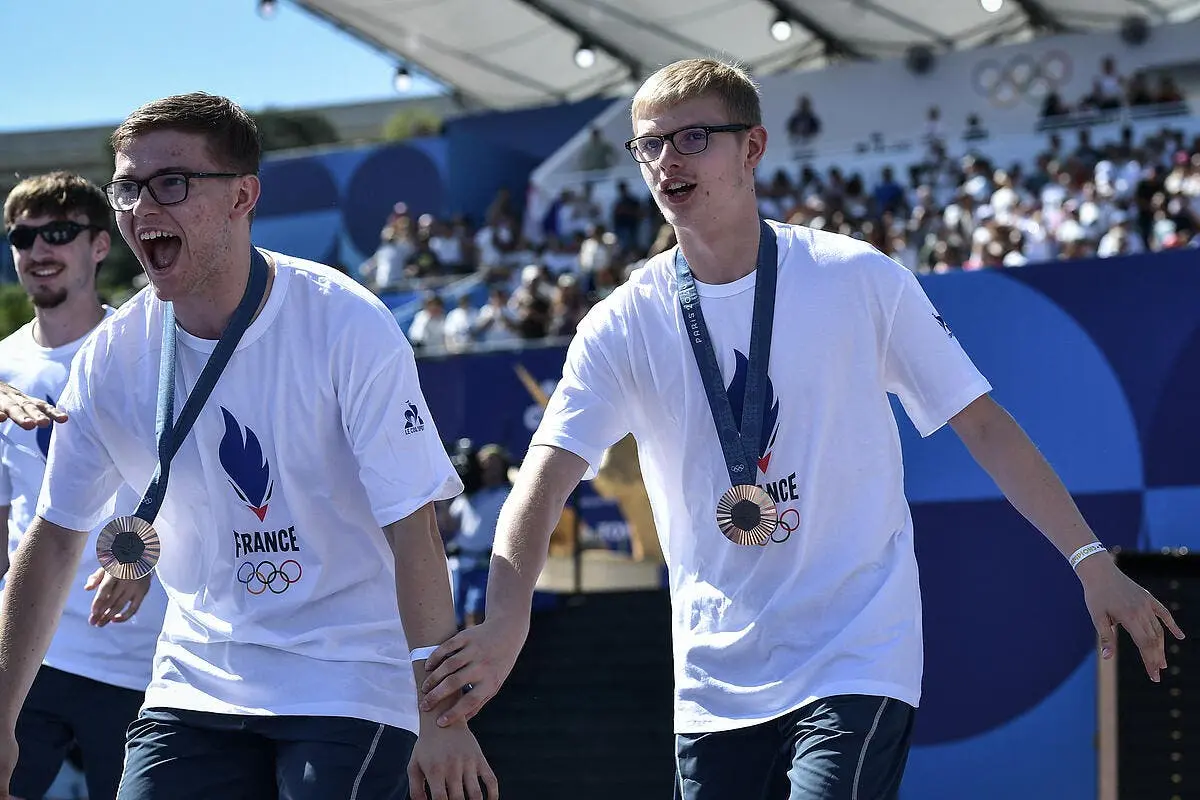 les freres lebrun au groupama l ol surfe sur les jo lebrun 379900