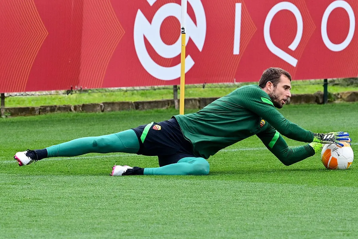 losc pau lopez successeur de mike maignan icon lp 12851847 317377