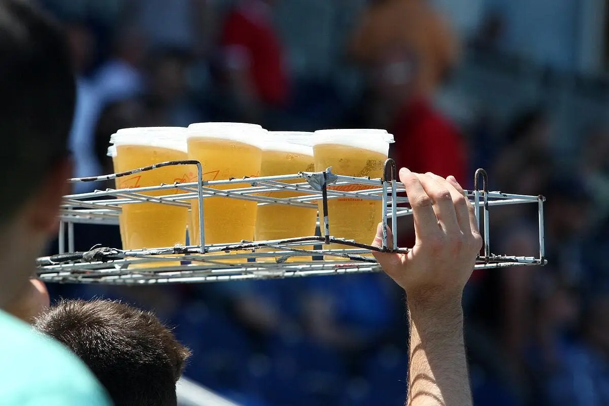 Alcool et azote, trois internationaux français font scandale
