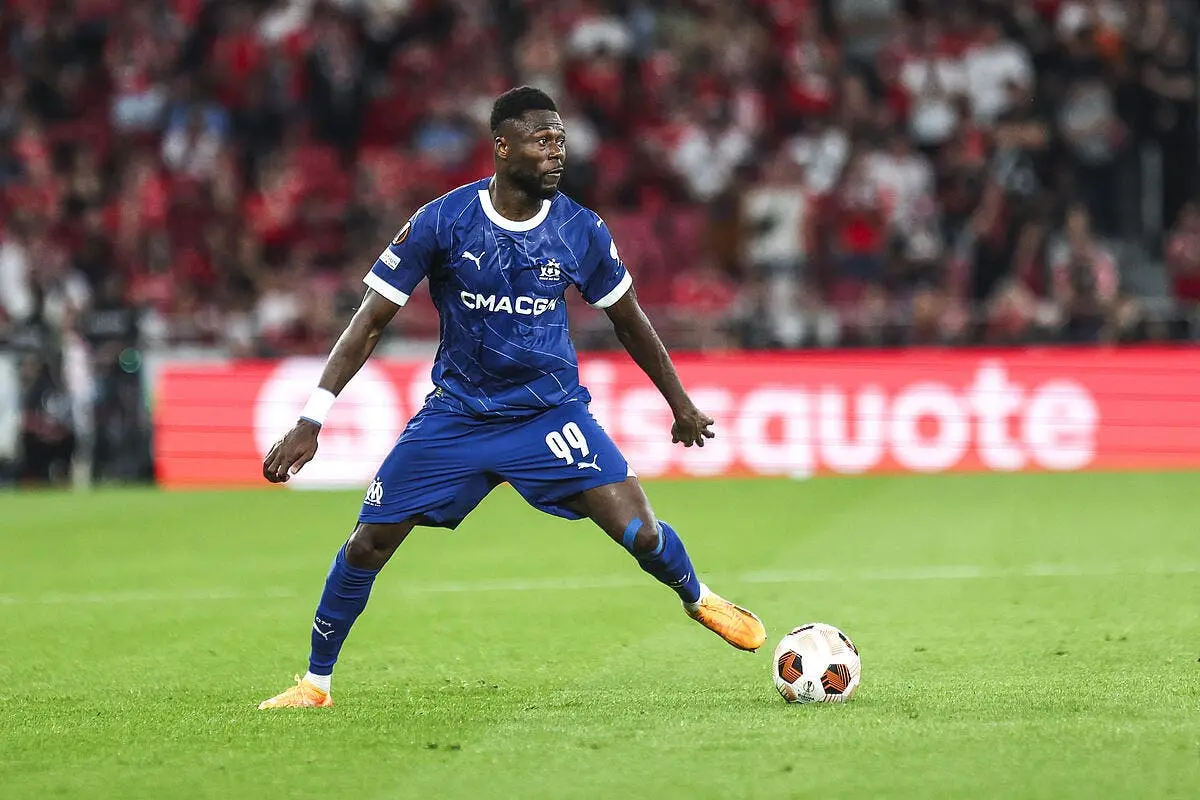 mbemba veut un gros contrat ca ne sera pas a l om mbemba 3 377220