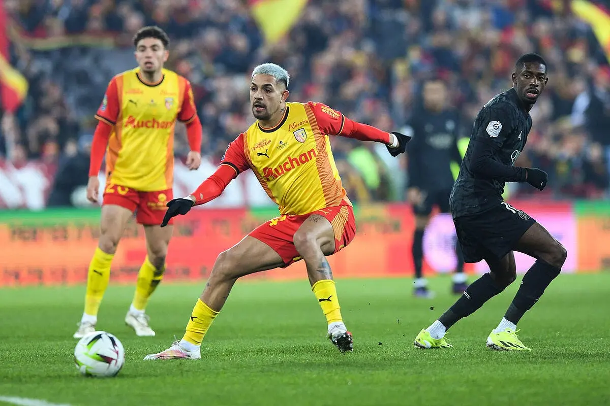 Mercato : Medina pour 25 ME, Manchester United fonce