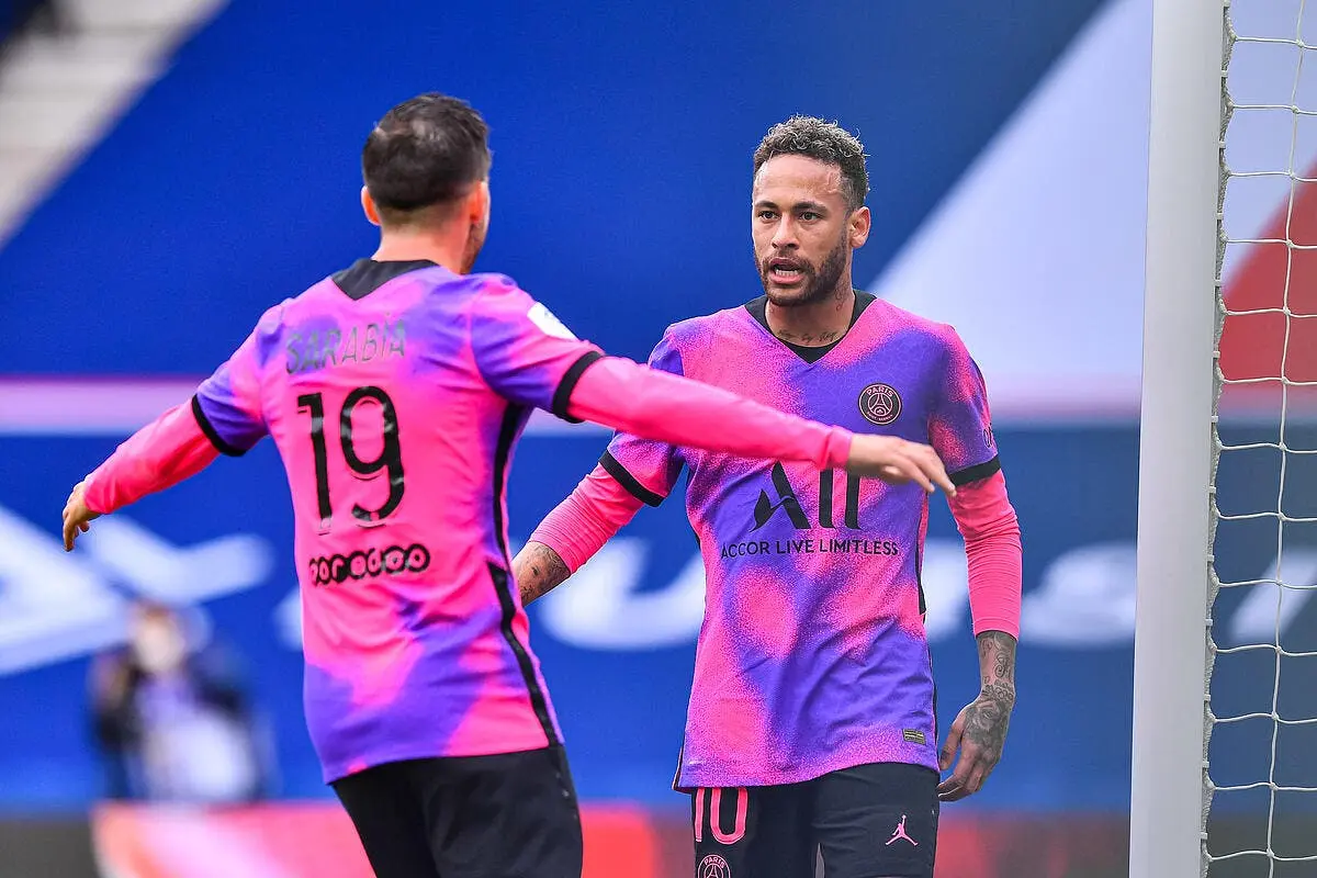 neymar redonne la tete et le sourire au psg neymar 130 313013