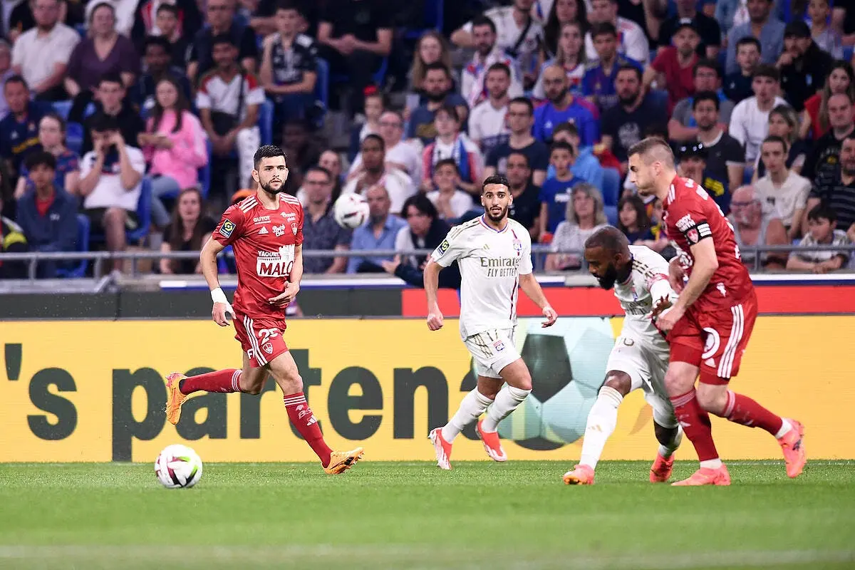 Un arbitrage pro-OL, Daniel Riolo est choqué