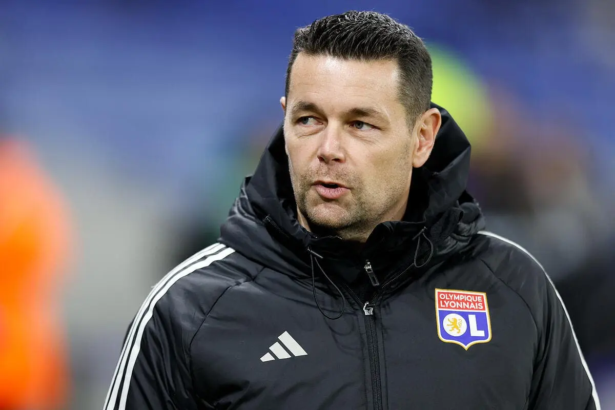 ol prive d offre pierre sage denonce l arnaque dazn sage 2 381149