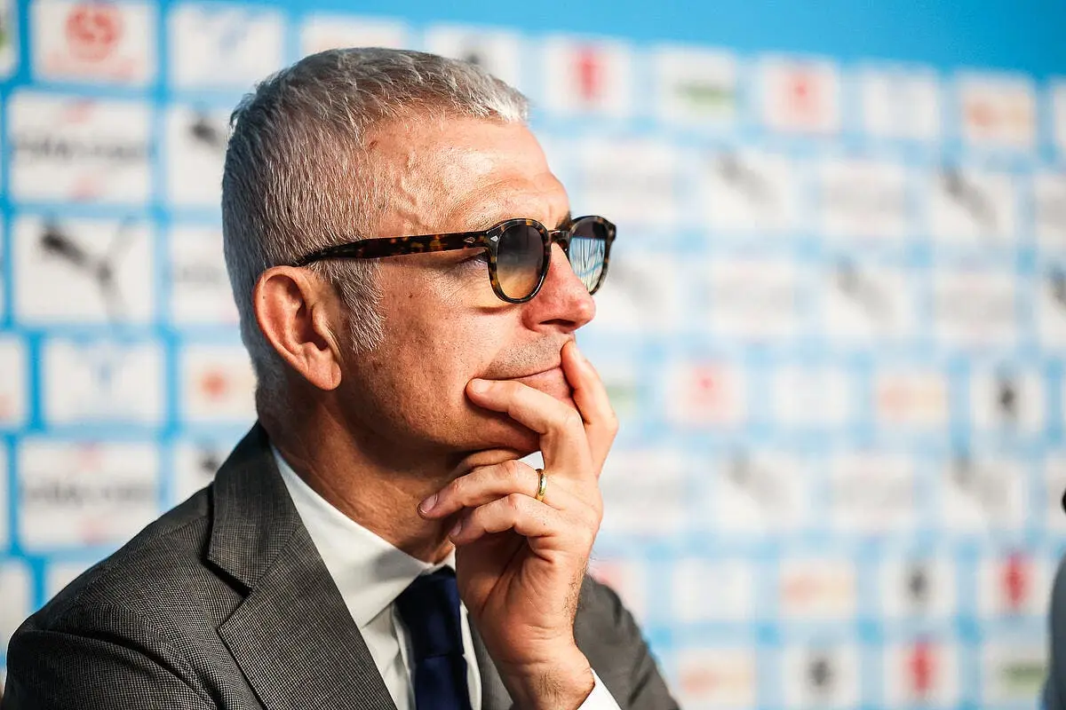 om bagarre au velodrome ravanelli a fonce dans le tas ravanelli 2 387007