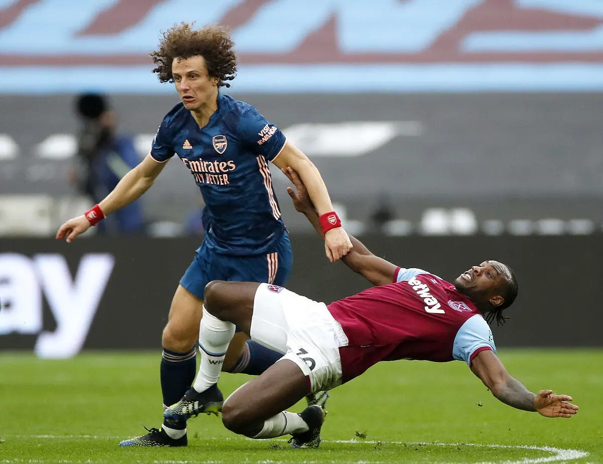 om david luiz tente par marseille icon 58728964 316401