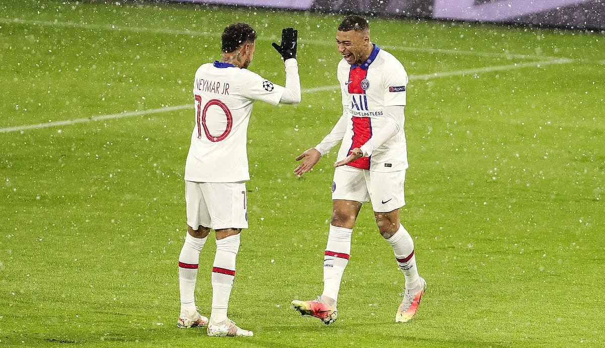 om un joueur marseillais fan de neymar et mbappe aa 314253