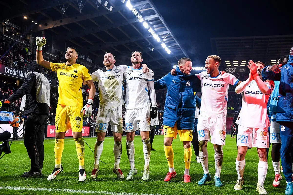 OM : Une énorme surprise en défense, De Zerbi l'exige