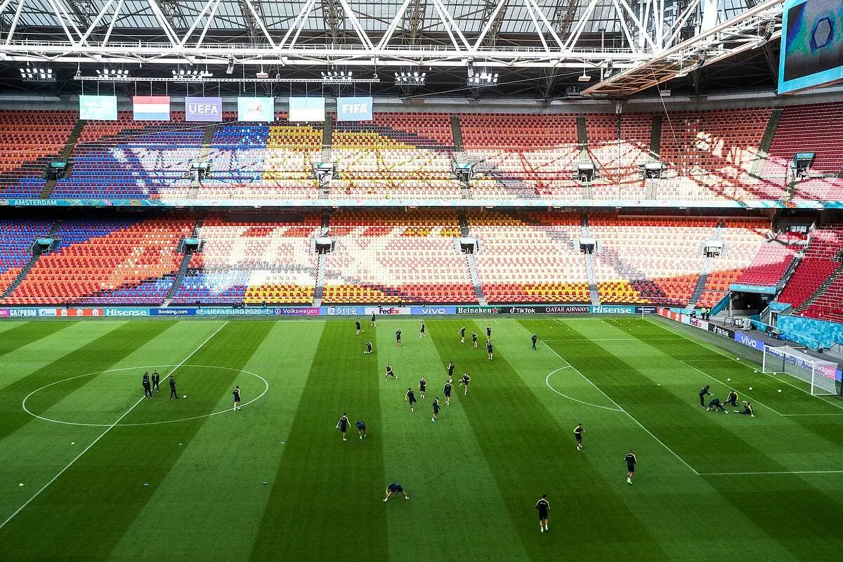 pays bas ukraine les compos 21h00 sur bein 1 et m6 icon 432488815 316581