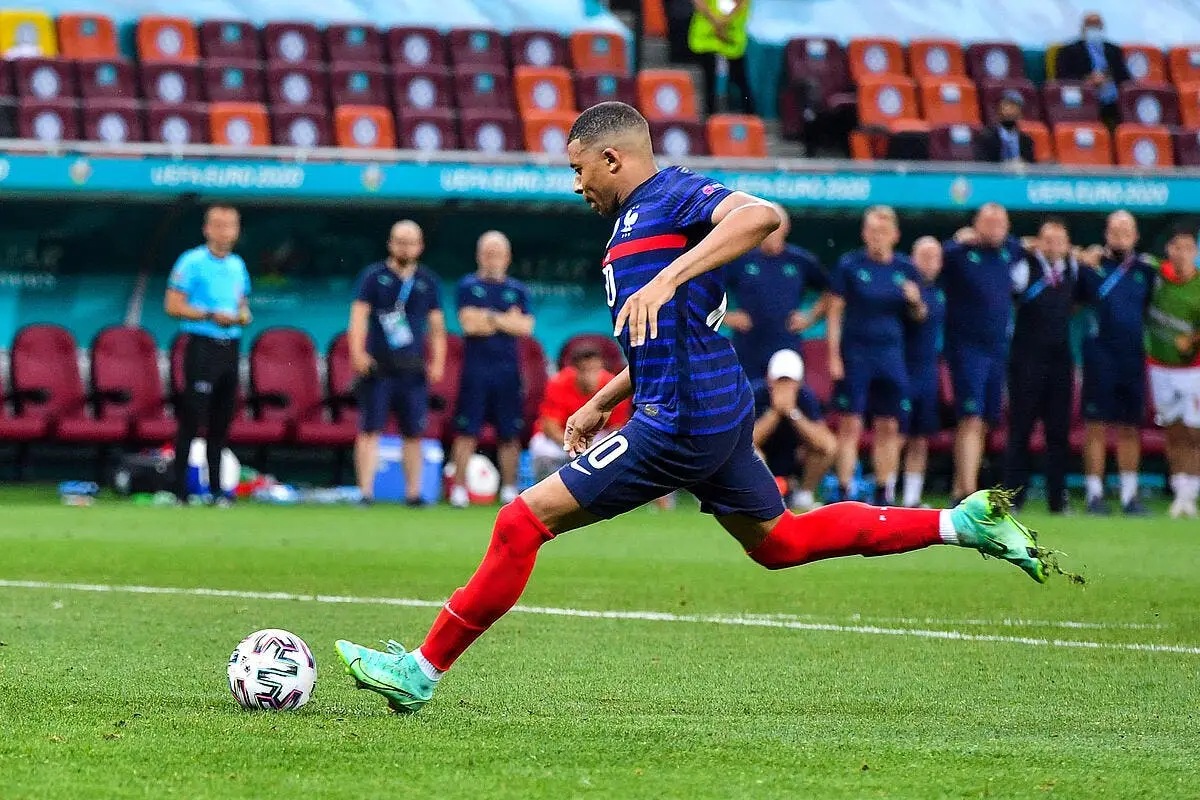 peno rate par mbappe bossis sait ce que cela coute icon bap 280621 93 173 317949