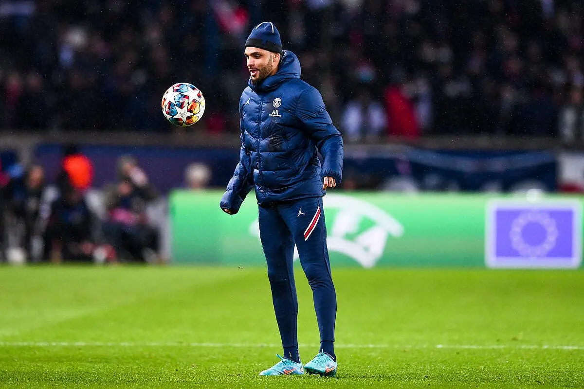 psg altercation entre kurzawa et des supporters un depart est reclame icon pl5 8750 337001