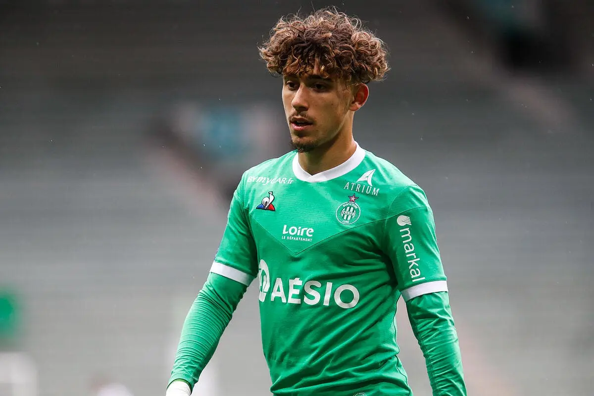 psg aouchiche brille paris se frotte les mains a 311857
