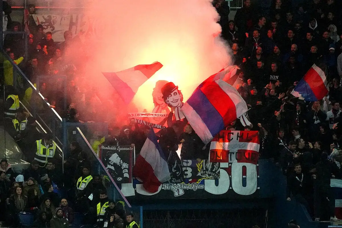 psg apres shakira le nouveau derapage des supporters a 310887