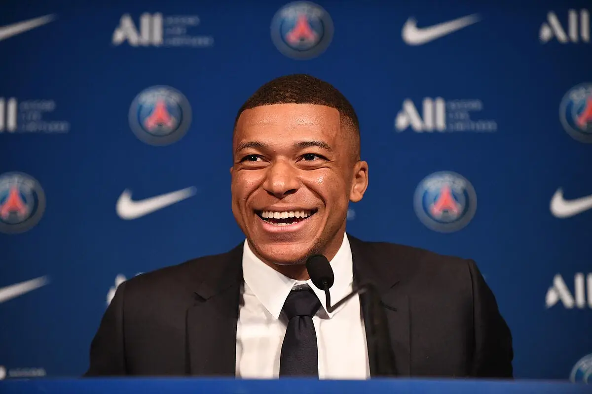 psg clash avec al khelaifi mbappe a rigole icon pl2 7233 364339