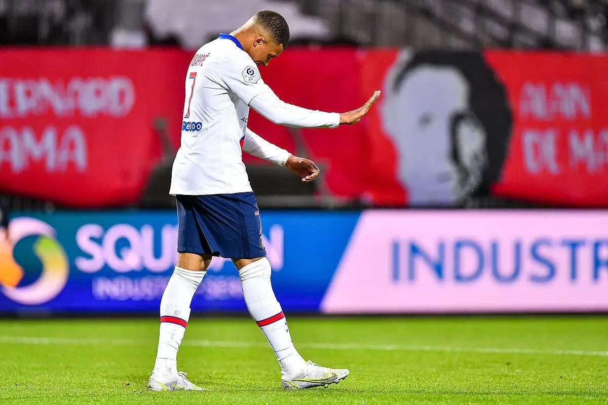 psg de lourdes sanctions si mbappe s en va icon bap 230521 93 165 316121