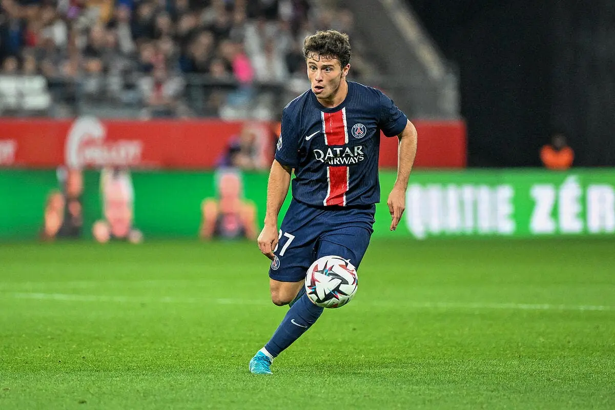 psg ugarte au lieu de neves man united s est fait rouler joao neves 2 388363