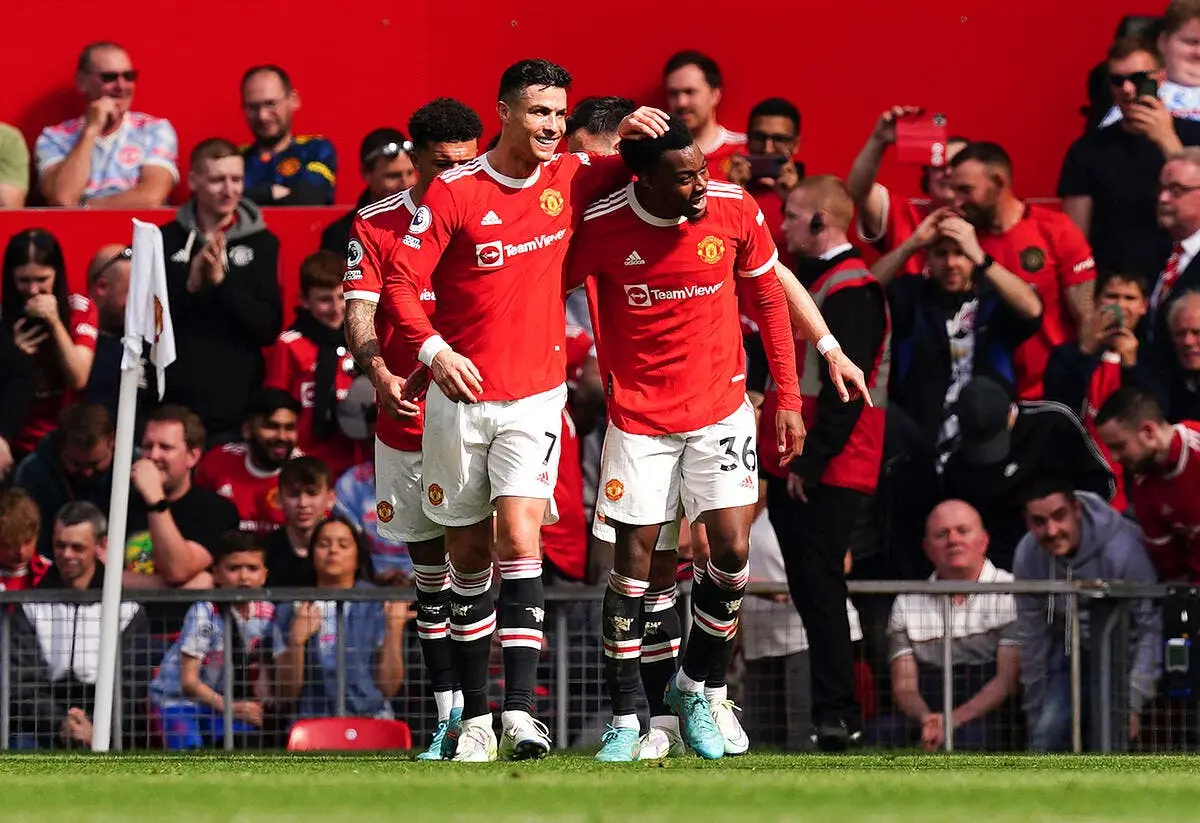 sans recrue a mu cristiano ronaldo releve le defi ronaldo 163 344127