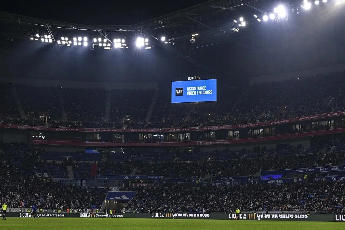 Victoire de l’OL : « On attend quoi, qu’il l’égorge ? »