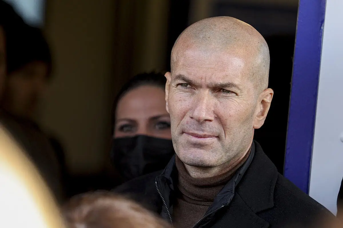 zidane au psg le qatar va droit au but icon 798051 006 342973