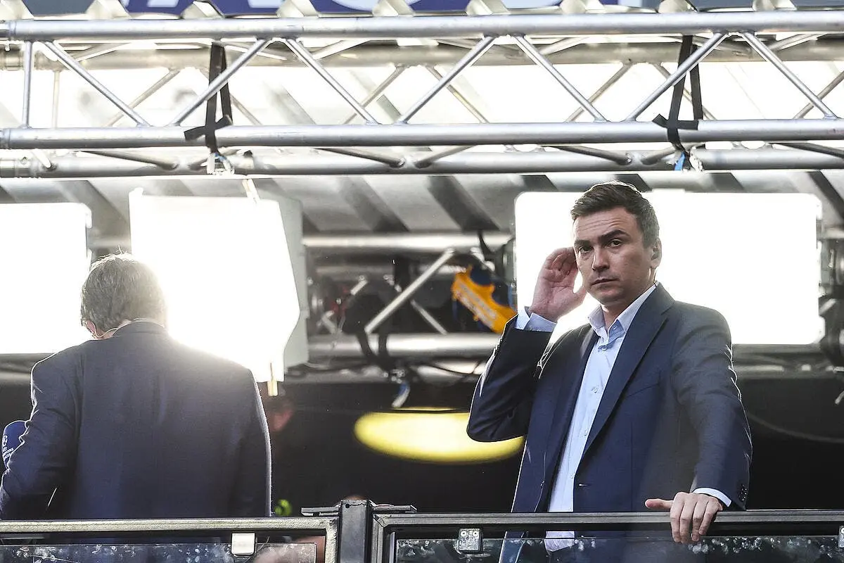 Canal+ : Bertrand Latour fait une annonce à la Gerard Piqué