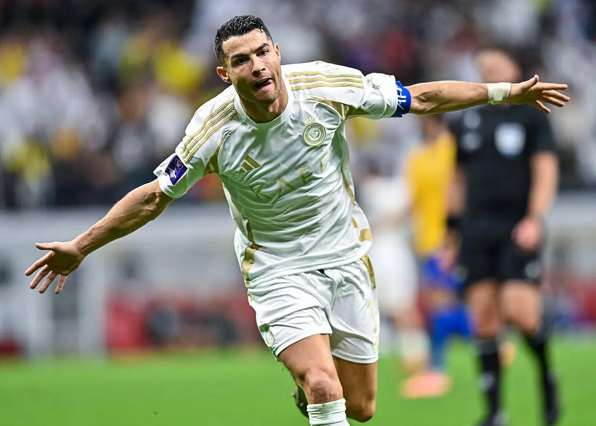 cristiano ronaldo zappe l iran pour eviter les coups de fouet iconsport 250380 0015 389249