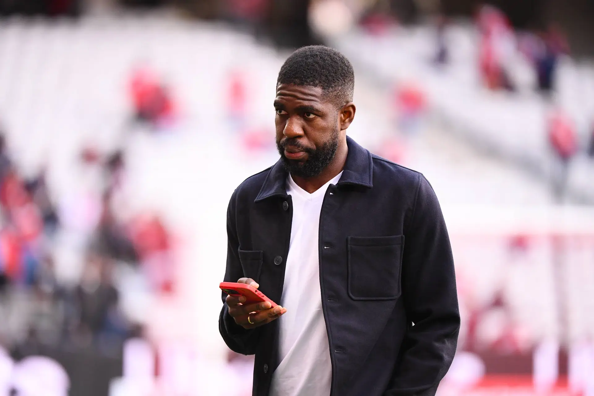 Samuel Umtiti arrive à Lyon pour une grande annonce