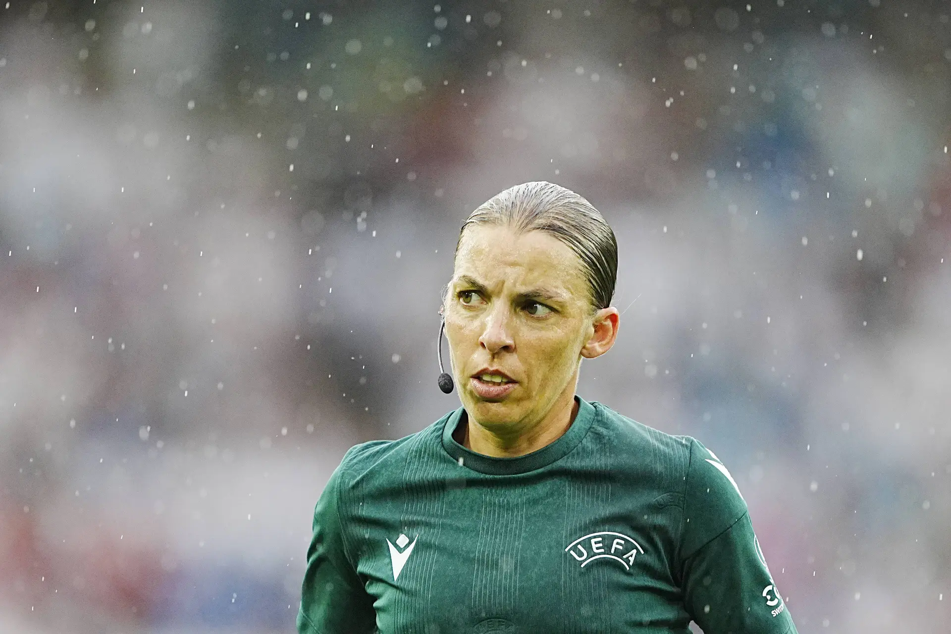 Officiel : Stéphanie Frappart met un terme à sa carrière