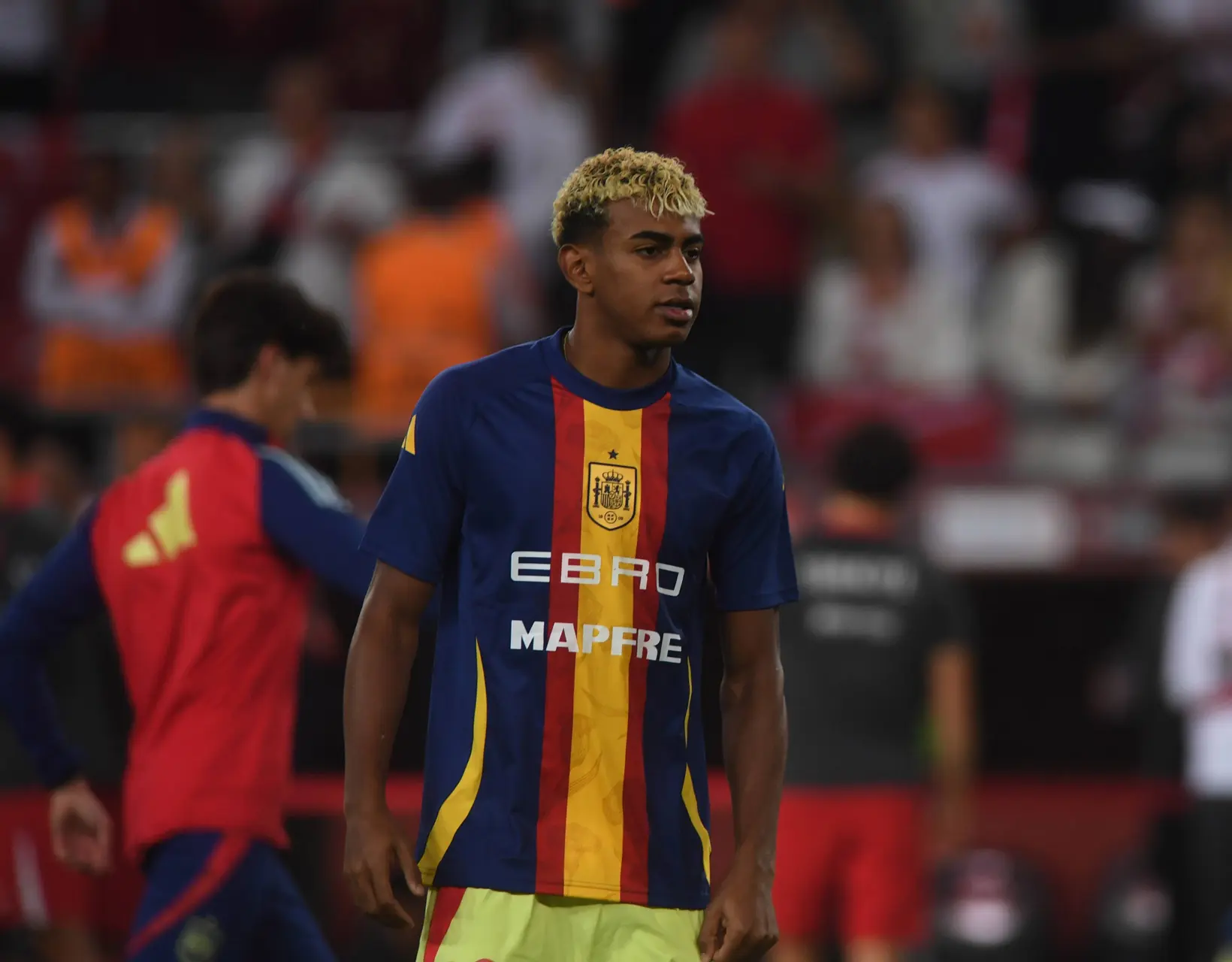 Ballon d'or 2025 : Lamine Yamal arrive en force à Paris