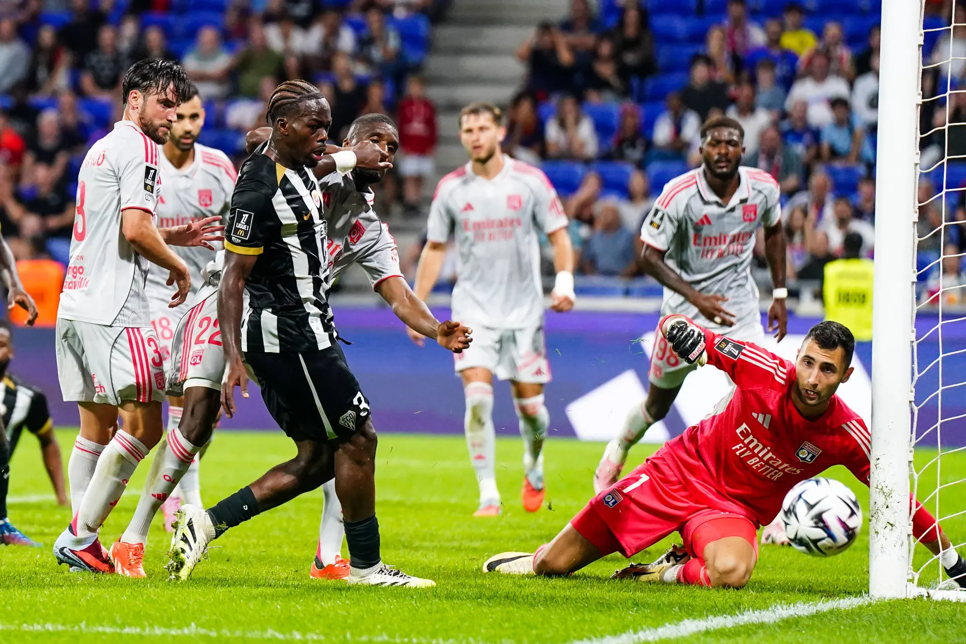 « L’OL sur le podium, j’ai des doutes » : ça balance sur Canal+