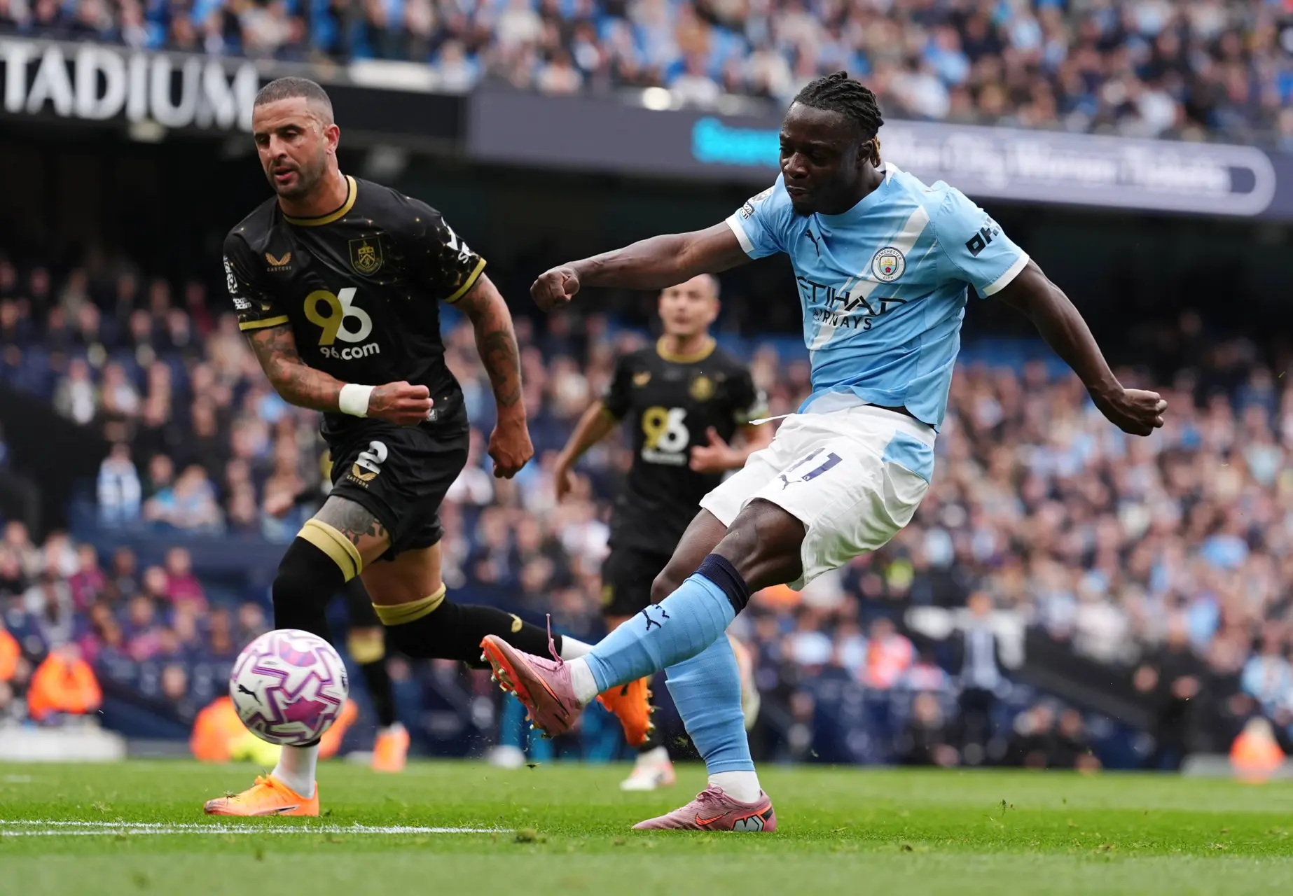 PL : City atomise Burnley, Chelsea et Liverpool contrariés