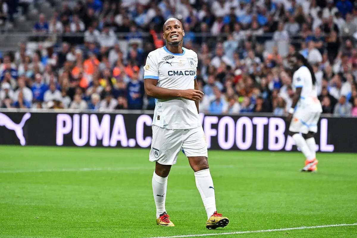 le psg champion d europe drogba pret a trahir l om drogba 8 392212