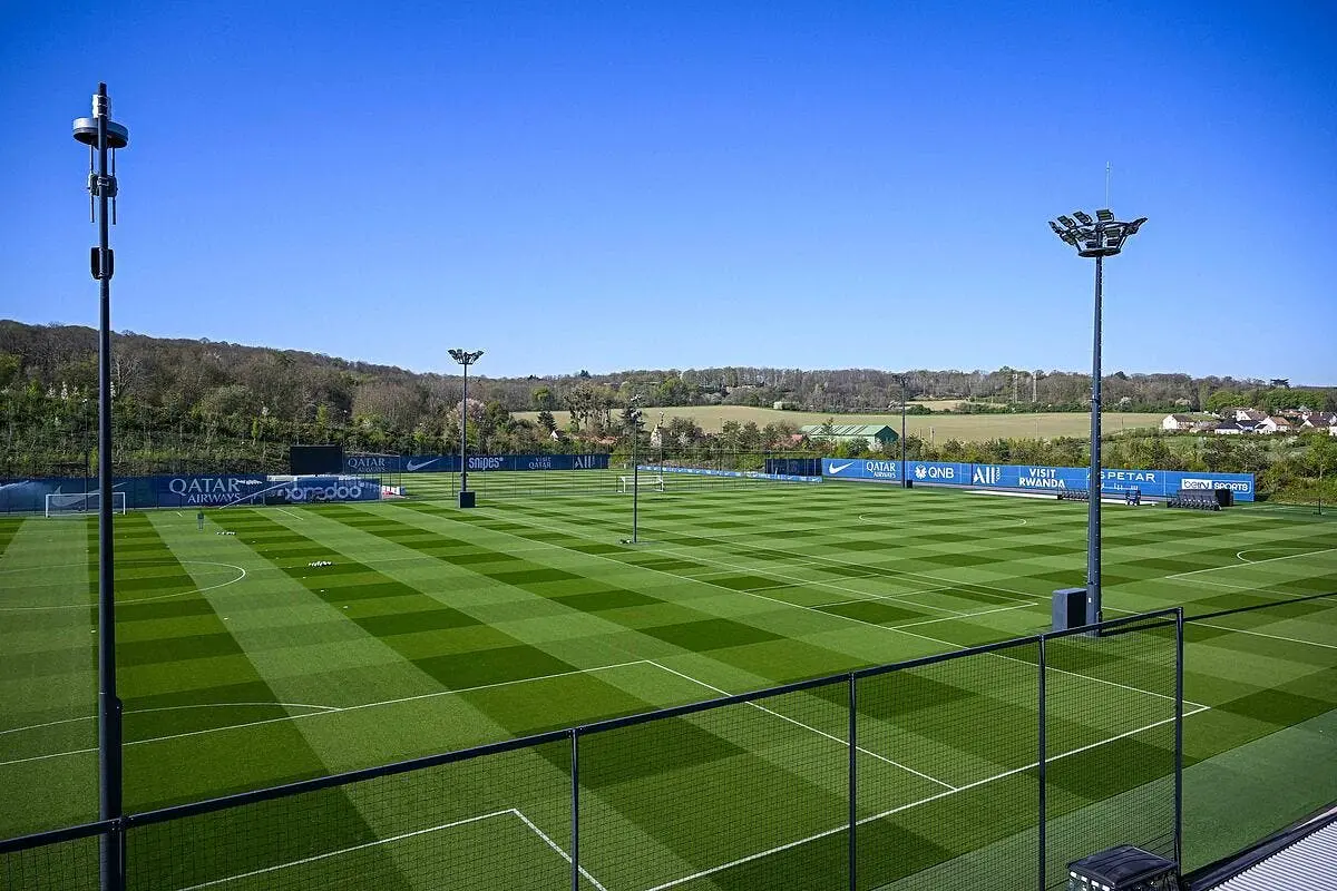 Le PSG et son stade à un millard, voie royale à Poissy