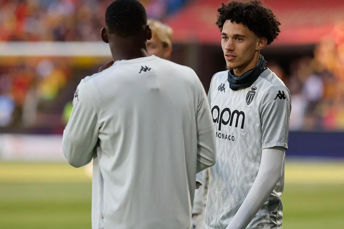 Maghnes Akliouche, le PSG tente le bluff de l’été