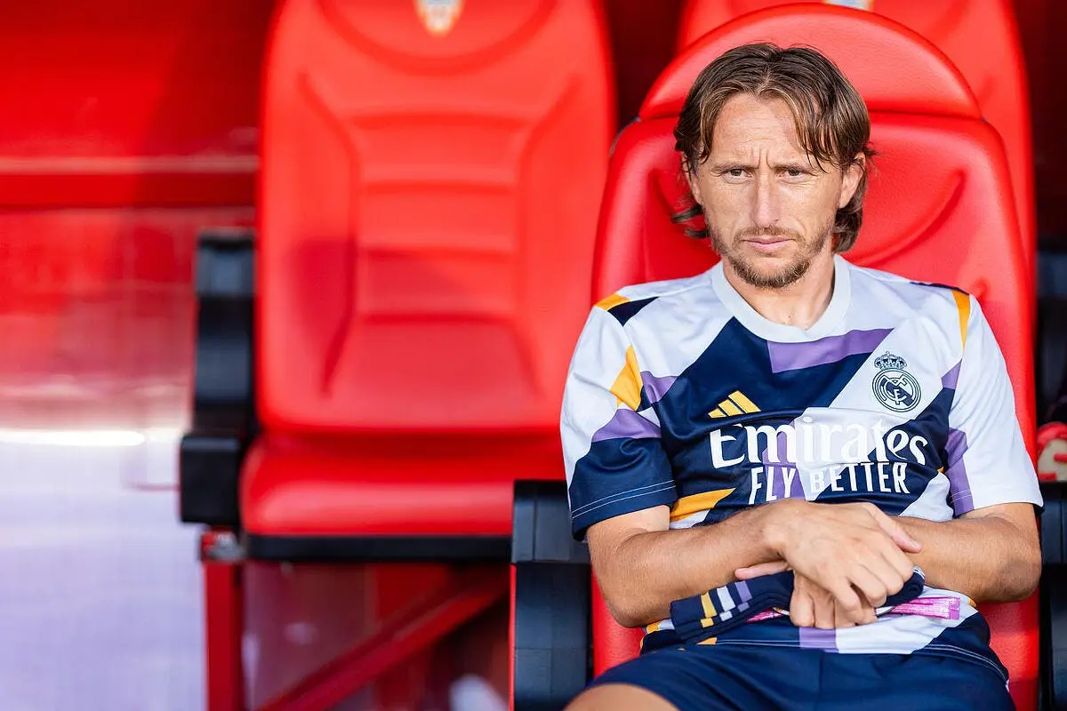 modric bouc emissaire du real barcelone est choque modric 5 393132