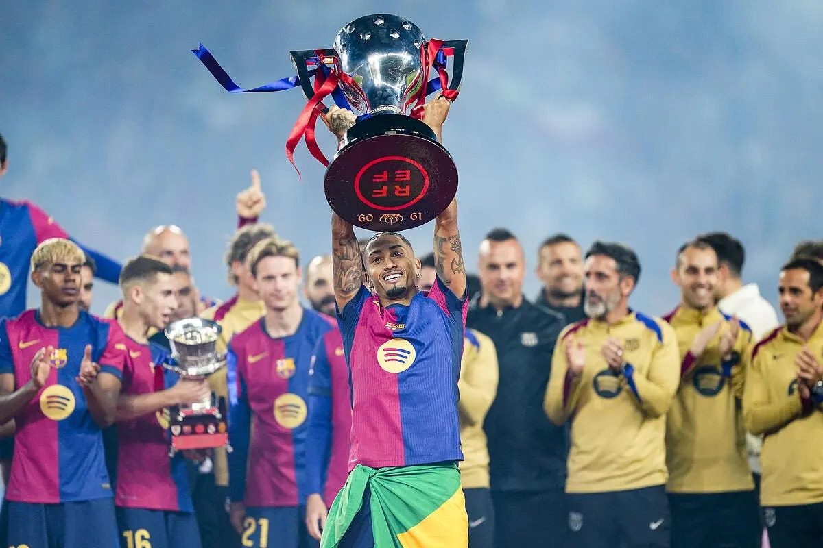 Officiel : Le Barça prolonge Raphinha, en attendant Yamal