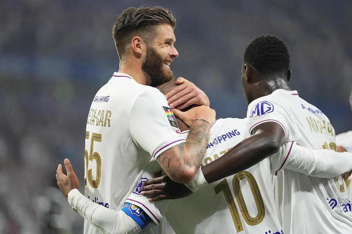 OL : Fonseca ne l'aime pas, il compte bien rester
