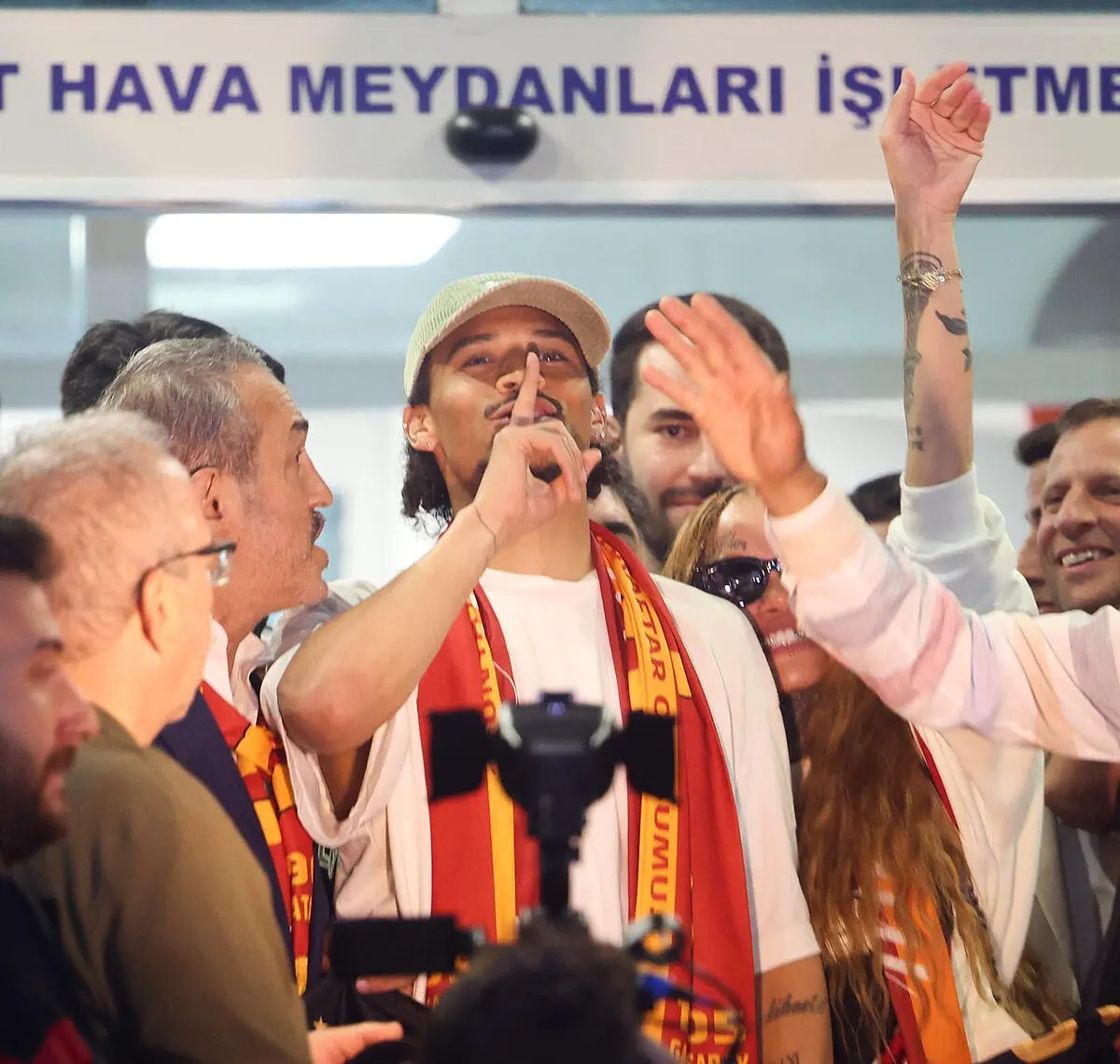 OM : Benatia voulait une star mondiale, il a été mis KO