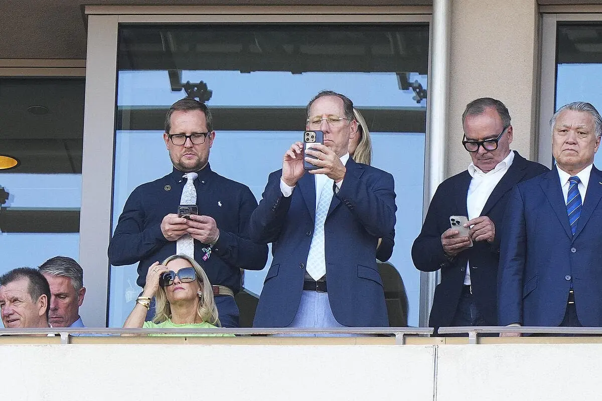 Sous pression, Textor lâche 60 millions d'euros
