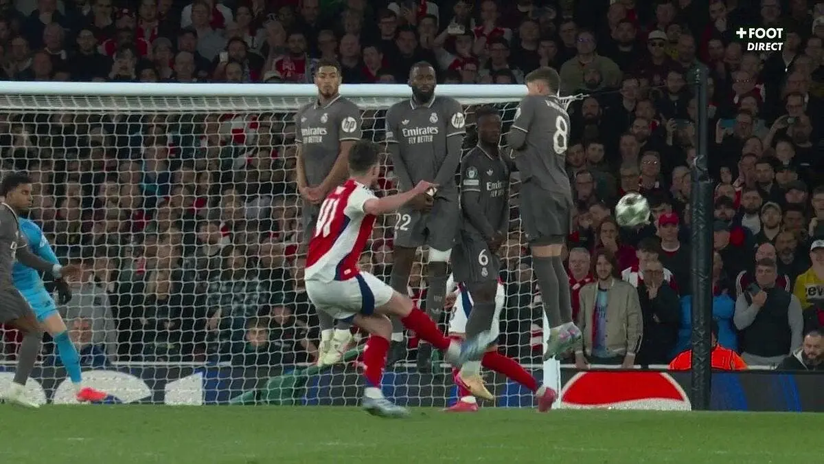 video le formidable coup franc d arsenal face au real madrid gocgtkwwsaarhnp 390981