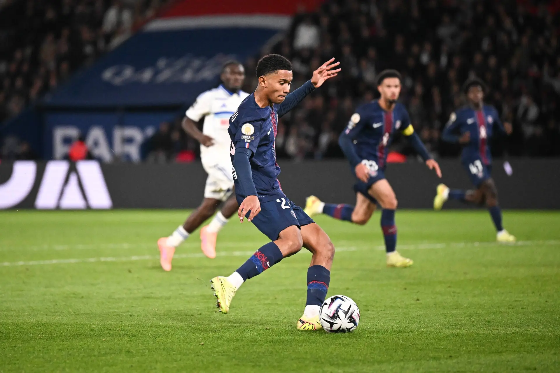 L1 : Paris ébranlé mais miraculé contre Strasbourg