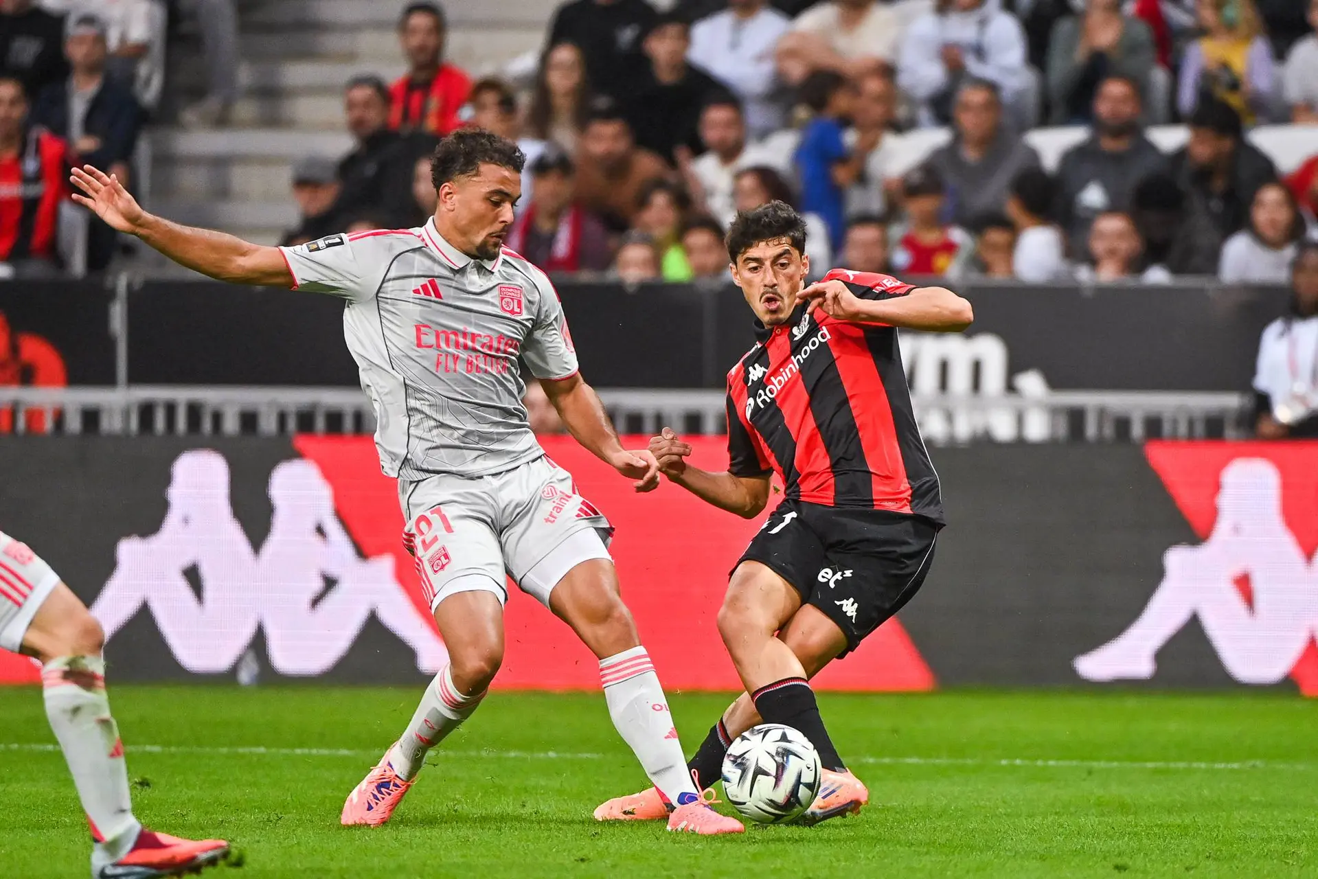 OL : Le point faible de Lyon viré de force du terrain
