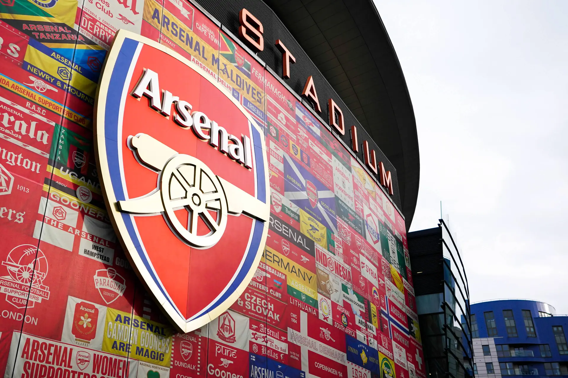 Arsenal-Bayern : Un gamin de 15 ans marque un but fou (vidéo)