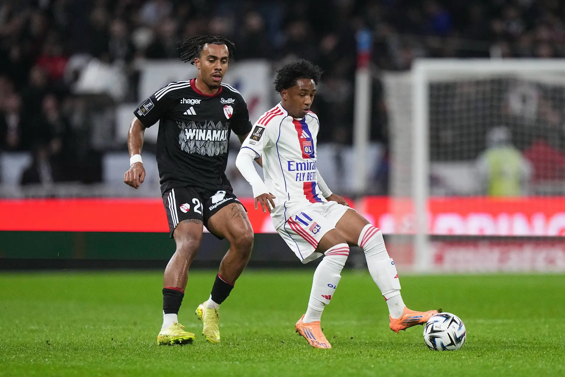 Le Barça a un énorme coup de coeur pour un Lyonnais
