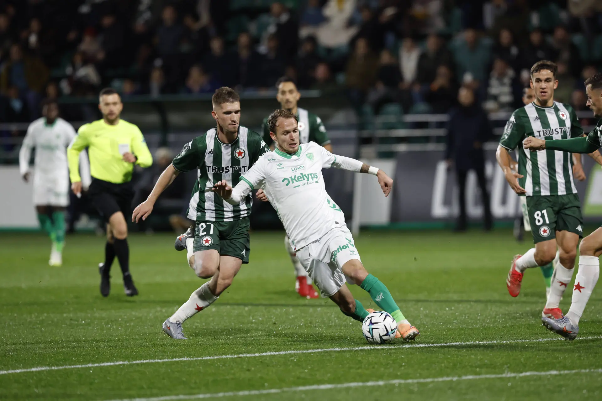 ASSE : Un joueur accuse après la défaite face au Red Star