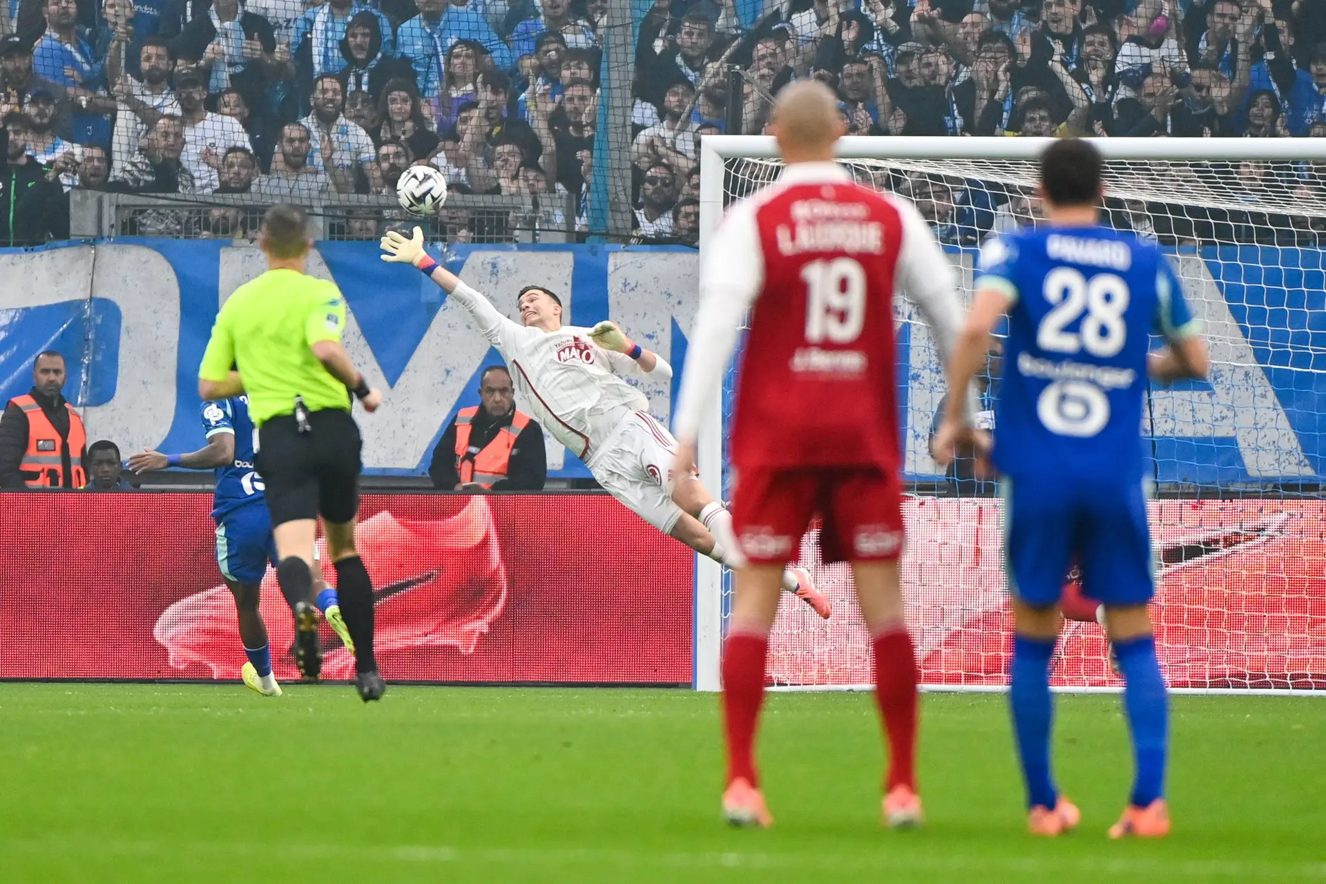 Brest offre l’ouverture du score à l’OM (vidéo)
