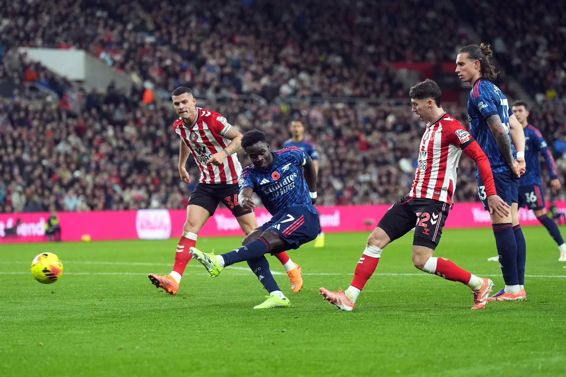 Ang : Sunderland freine l'avancée d'Arsenal