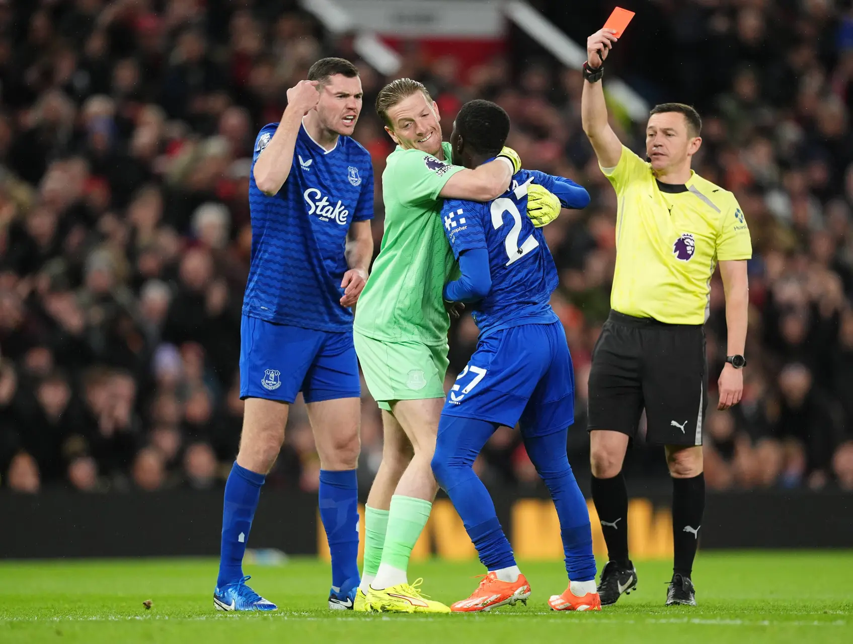 Everton : Idrissa Gueye expulsé après avoir giflé un coéquipier