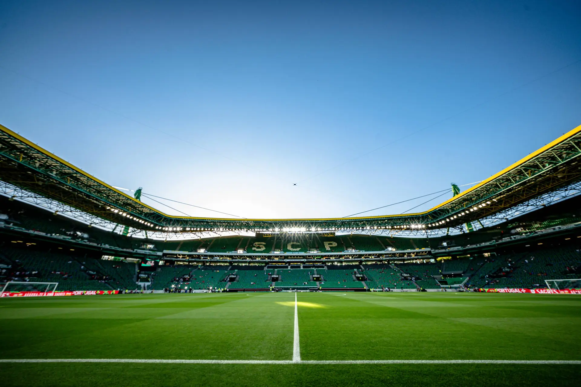 ICONSPORT_273449_0023